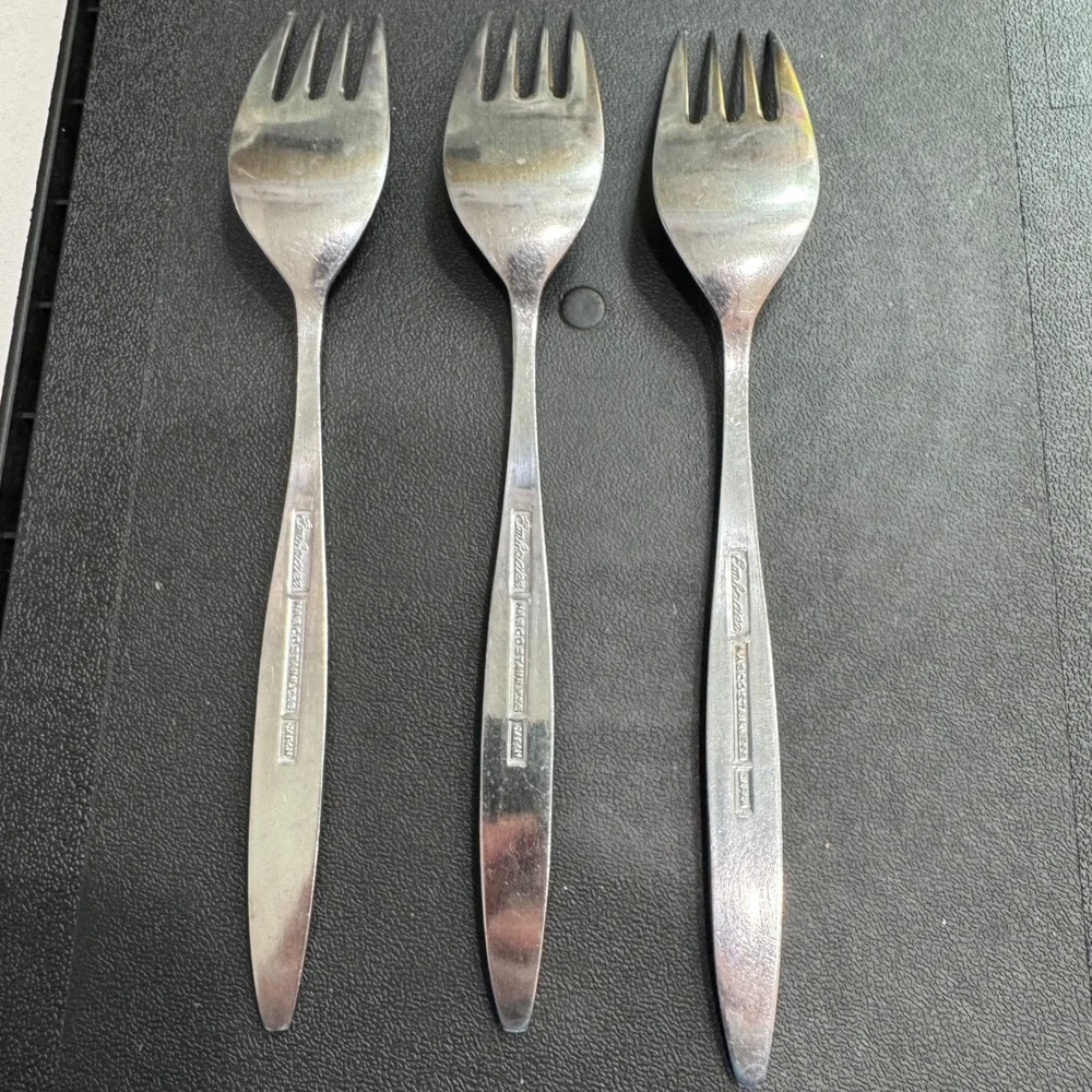 Nasco Embrace Stainless 18 Pc Flatware Set Japan Rose Floral Design Knives Forks